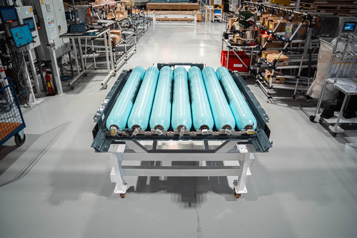 BMW Advances Hydrogen Tank Technology; Multiple Projects Expand Production and Infrastructure