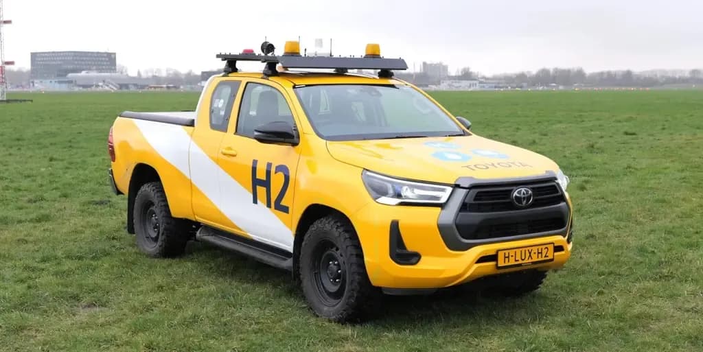 Rotterdam The Hague Airport Completes Trial of Hydrogen-Electric Pickup Truck